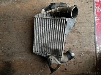 Intercooler (medzichladič) Audi S4 C4 2.2Turbo - 2