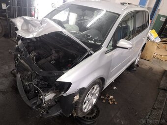 Volkswagen Touran I 2.0 TDi kód motora BMN - 2