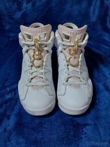 Nike Air Jordan 6 Retro Gold Hoops (WMNS) 2021 - 2