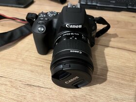 CANON EOS 200D - 2