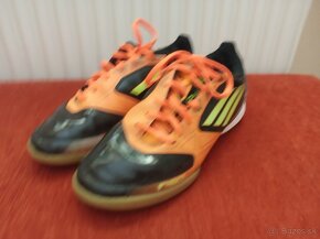 Halovky Adidas F 10 - 2