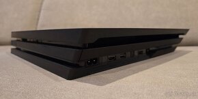 PS4 PRO 1TB - 2