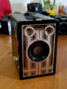 KODAK SIX-16 Brownie Junior (1934) - 2