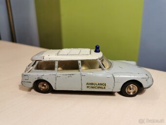 Dinky toys Citroen DS Ambulancia - 2