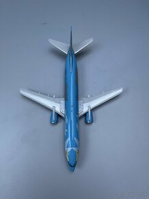 Model Boeing 737-400 ALASKA Disney 50 Livery 1:200 - 2