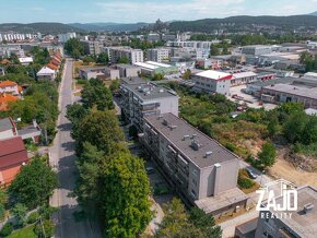 Tehlový 3i byt s balkónom a loggiou + garáž, Kožušnícka ul. - 2