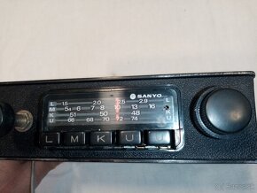 autorádio SANYO F 8068 - retro - 2