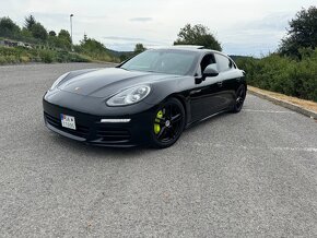 Porsche Panamera E-hybrid 4x4 - 2