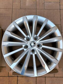 Trinity 5x112 R18 disky Škoda - 2