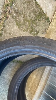 225/40 R18 92Y - 2