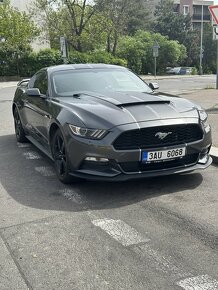 2015 Ford Mustang 3.7, 90.000KM, Manuál, Top Stav - 2