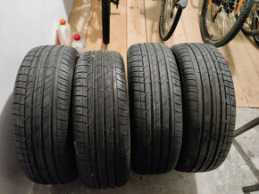 Bridgestone 215/60 R16 - 2