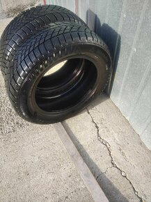 Predám 2ks zimné pneu.185/60R15 Matador Dezen 5,7mm - 2