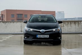 Toyota Auris 1.8 Hybrid e-CVT Active - 2