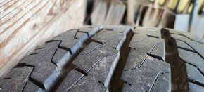 Predam kolesa 215/70 r17C aj s diskami - 2