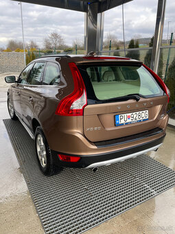 Volvo XC60 - 2