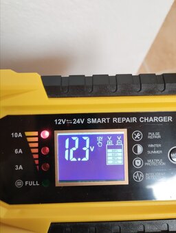 Nová 10A Inteligentná nabíjačka na autobatérie 12V + 24V - 2