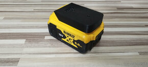 3D tlač  Zdravím ponúkam držiak batérie Dewalt XR 18V  Máš r - 2