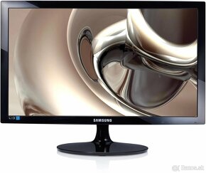 Predam LCD monitor 24" Samsung S24D330H - 2