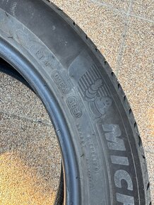 Michelin Primacy 4 215/55 R17 letna - 2