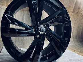 Originál kolesa VW Tiguan 19” Valencia černá - 2