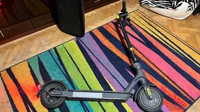 Elektrická kolobežka Xiaomi Mi Electric Scooter 3 - 2