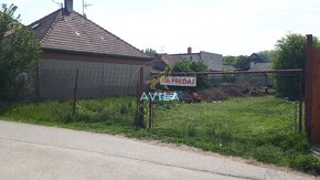 NA PREDAJ: stavebný pozemok 426m2 - Veľká Mača - 2