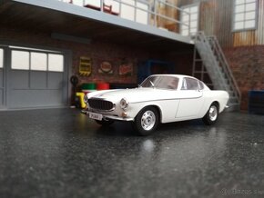 Volvo P1800 - 2