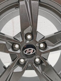 Hyundai Tucson, I40, alu disky 5x114,3 R17 ET50 - 2