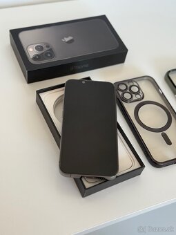 iPhone 13 Pro 256GB Space Grey - 2