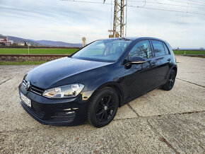 Volkswagen Golf - 2