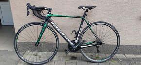 Predám cestný karbónový bicykel Kross  Vento 6.0 veľkosť M - 2