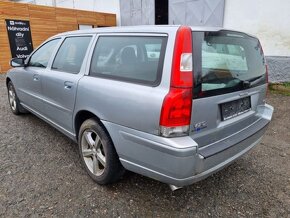 Volvo V70II facelift, D5 136kw - Náhradní díly - 2