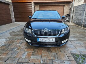 Skoda Octavia 3 2.0TDI 110kw DSG , F1 , Webasto, Xenon - 2