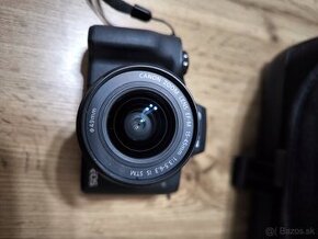 Canon EOS M50 + M15-45 IS STM + SB130 + 16 GB karta - 2