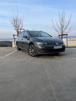 Vw Golf 8 1.5etsi 3/2024 24tis.km 5 rokov záruka - 2