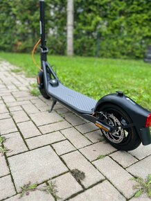 Predám kolobežku Segway Ninebot Kickscooter f30e - 2