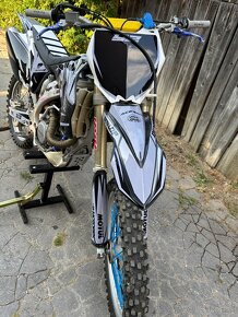 Yamaha YZ250F - 2