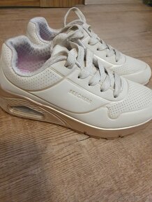 Sketcher nove tenisky velkost 30 - 2