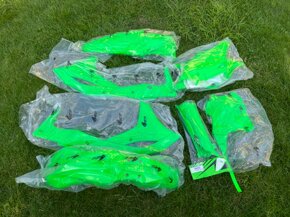 Sada plastu Kawasaki KX 250 F 2017 fluo zelena - 2