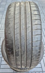 225/40r18 GoodYear - 2