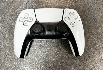 Dualsense Joypad na PS5 - 2