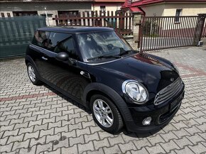 Mini One 1.6 72kW 2013 92624km 1.majitel serviska - 2