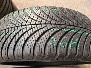 215/60r17 celoročné 2 ks GOODYEAR dezén 6,8 mm DOT2018 - 2