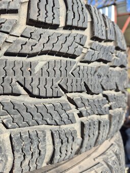 Zimné pneumatiky nokian 215/60R17C 109/107T - 2