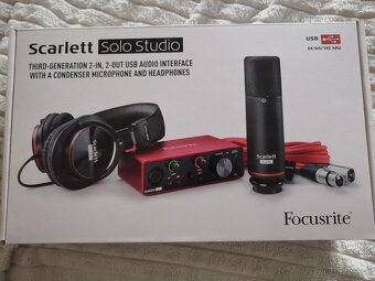 Focusrite Scarlett 2i2 Studio 3rd Generation - 2