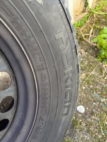 Zimné pneu na diskoch 215/65 R 16 NOKIAN - 2