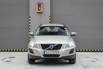 Volvo XC60 D4 GEARTRONIC AWD - 2