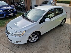 Opel Astra 1.3 CDTi ecoFLEX Enjoy 95k M5 (diesel) kup. SR - 2