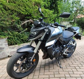 Honda Hornet 750 2023 - 2